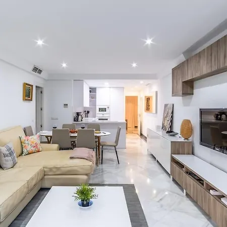 Apartment 1st Line Exclusive In Heart Of The Golden Mile *